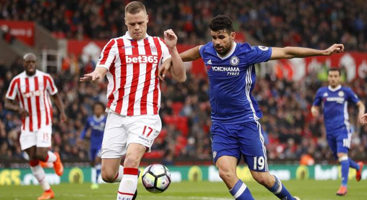 Chelsea son dakikalarda 3 puan� kurtard�