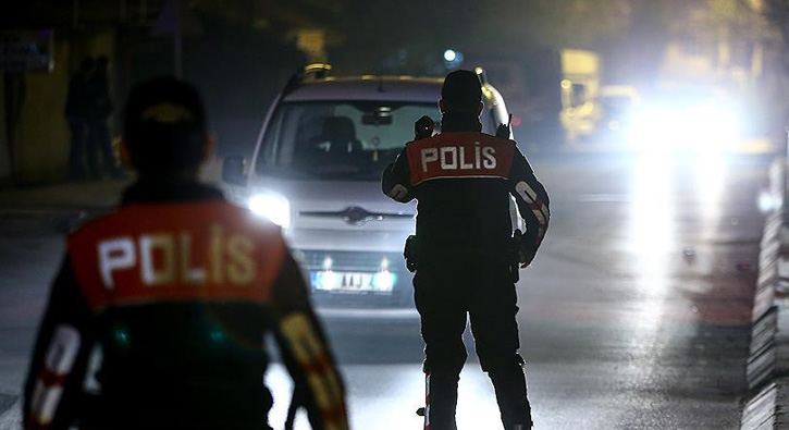 �stanbul'da 5 bin polisle 'Yeditepe Huzur' asayi� uygulamas�