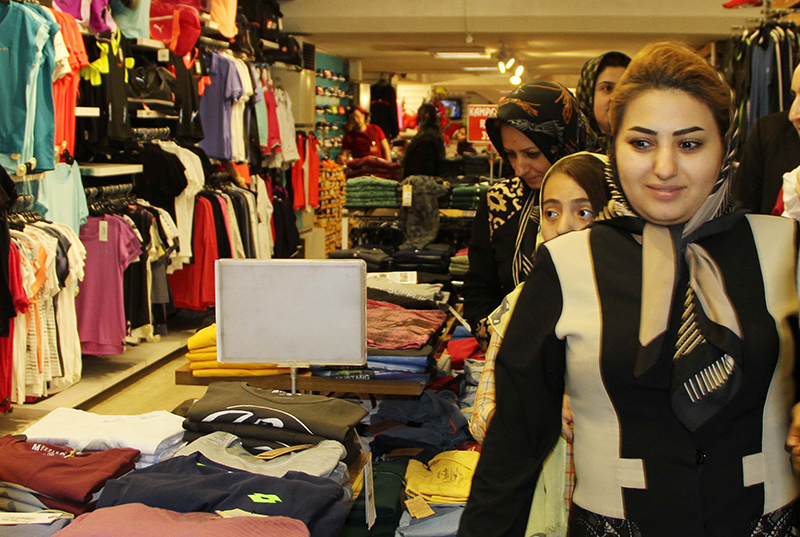 Van�a �ranl� turist ak�n�  