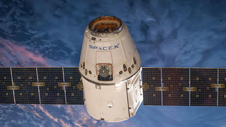 SpaceX kapsl dnyaya dnd