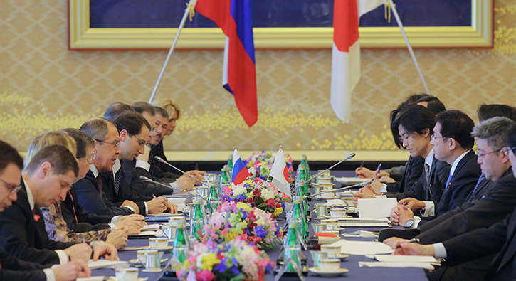 Rusya ve Japonya arasndaki '2 art 2' toplants sona erdi