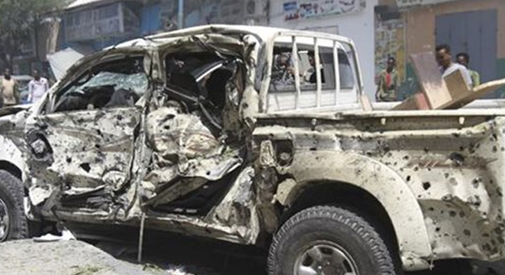 Mogadi�u'da patlama: 5 �l�