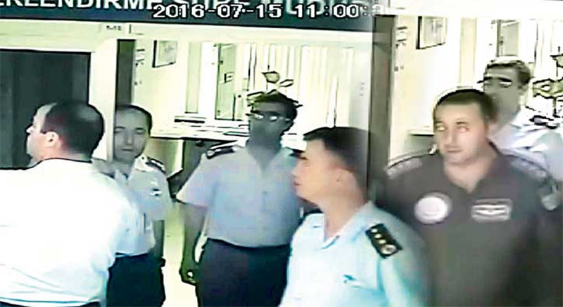 FET�'c�lerden '�uvallad�k' toplant�s�