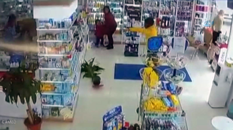 Eczanede deh�et anlar�