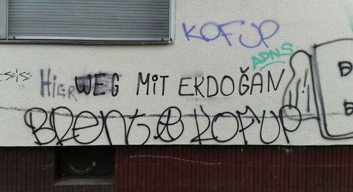 Konsolosluk Devreye Girdi: Yaz�lar Silinecek