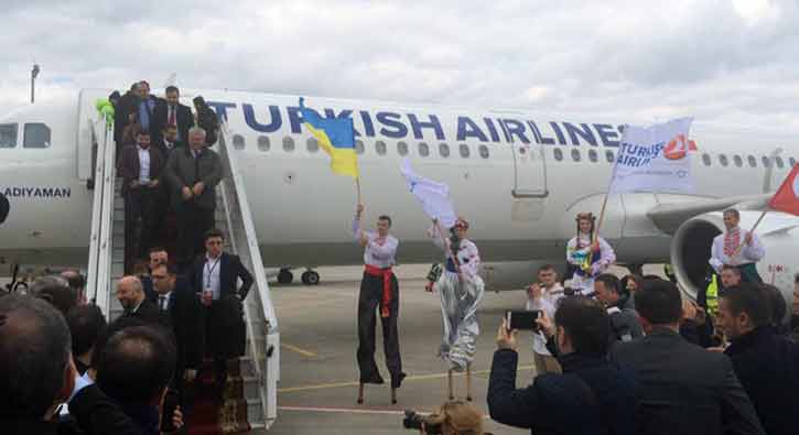 THY, Harkiv u�u�lar�na ba�lad�