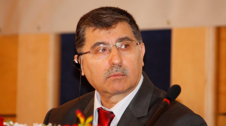 FBI, FET�'n�n kara paras�n�n pe�inde