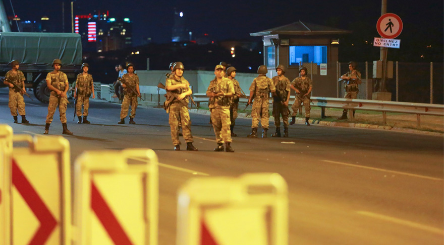 Dakika dakika 15 Temmuz darbe giriimi: Balang binbann MT'e ihbar 