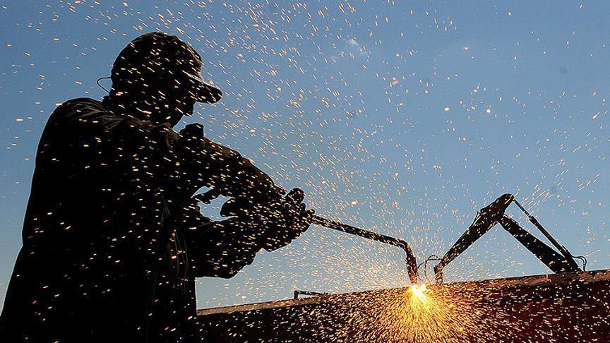 T��K: Ekonomi 7 y�ld�r kesintisiz b�y�yor