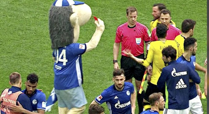 Schalke - B.Dortmund derbisinde 'Salih Uan' tepkisi