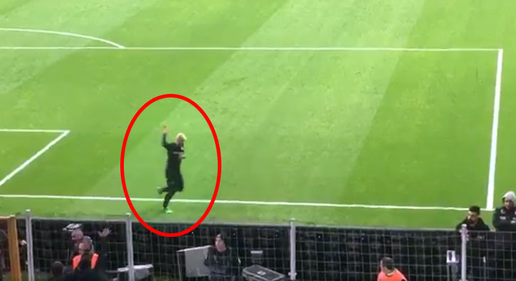 Man ardndan ilgin grnt! Andreas Beck...
