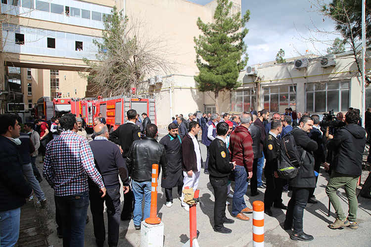 Dicle �niversitesi T�p Fak�ltesi Hastanesindeki yang�n s�nd�r�ld�