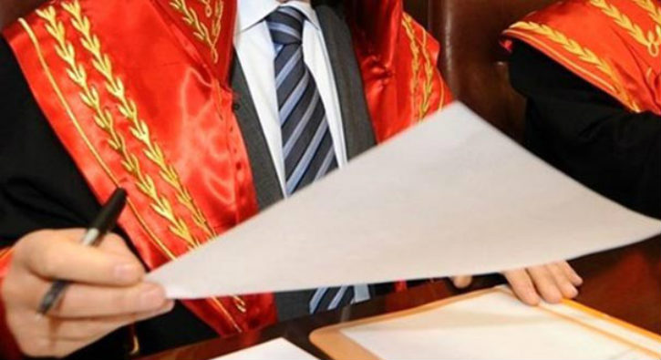 45 hakim ve savcya ihra HSYK ihra personel isim tam listesi