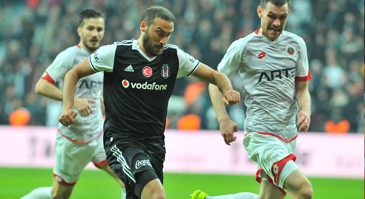 Cenk Tosun'a nazar dedi