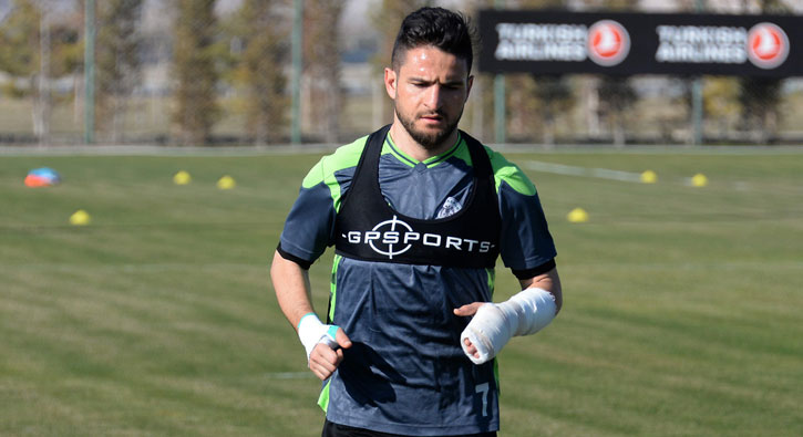 �mer Ali �ahiner 2 hafta yok