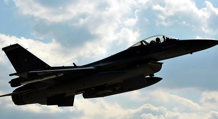 PKK'ya darbe... Hakkari�de 8 ter�rist �ld�r�ld�