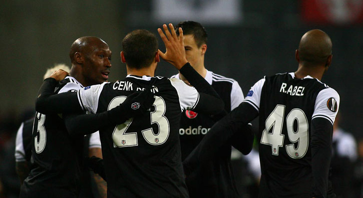 Beikta'ta Atiba, Cenk Tosun ve Atn Nukan ceza snrnda