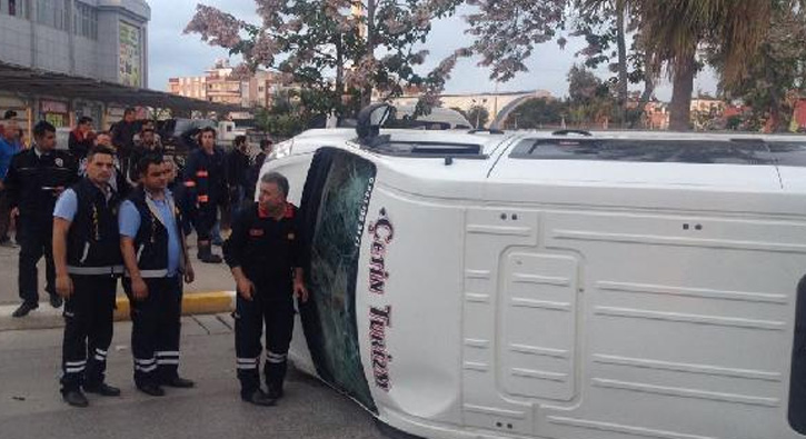 Mersin'de renci servisi kaza yapt: 20 yaral