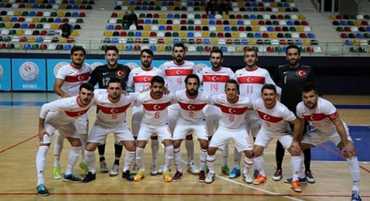 Milliler, Slovakya'dan fark yedi!