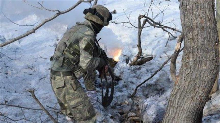 Komiser ve e�ini �ehit eden 'gri' kategorideki ter�rist �ld�r�ld�