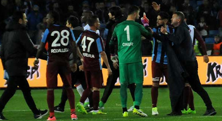Onur Kvrak kendisini yakt!