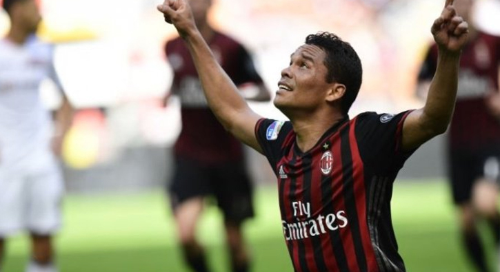 Milan evinde gol ov yapt!