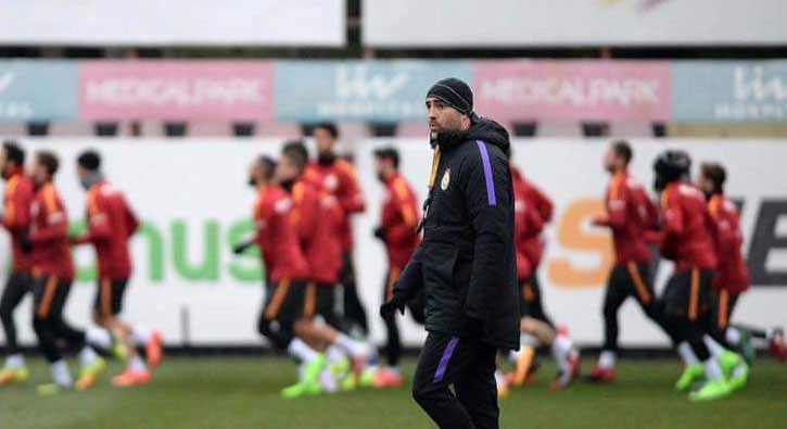 Galatasaray'da Tudor ve 10 futbolcuya yol grnd