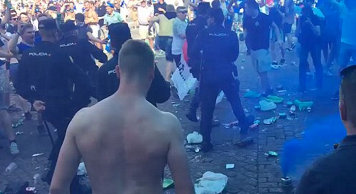 ngiliz taraftarlar Madridi sava alanna evirdi: Cebelitark bizimdir