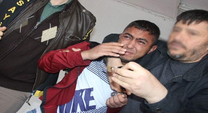 Yengesini �ld�ren zanl� 'Baba beni yakmay�n' diyerek a�lad�