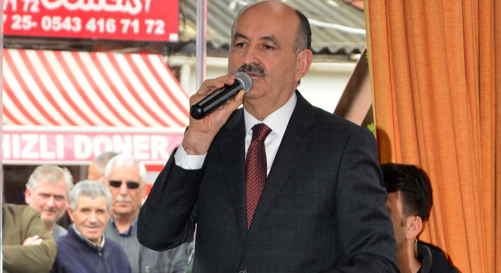 Bakan M�ezzino�lu: B�y�kanneye torun maa�� yar�n �denmeye ba�layacak