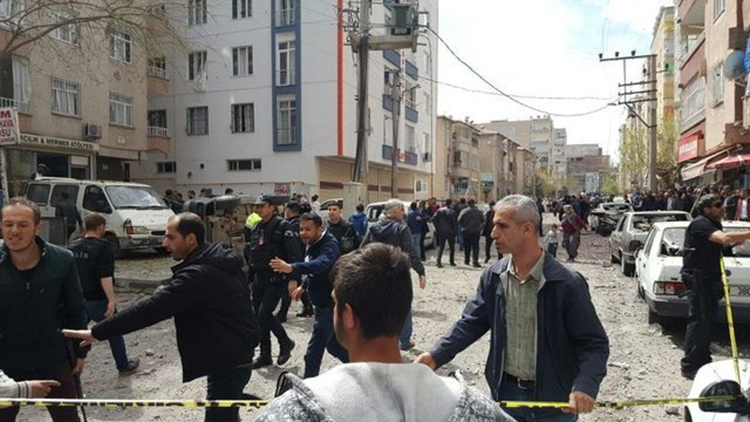 Diyarbakr'daki terr saldrsnda tnelin kazld bodrum kat mermer atlyesi diye kiralanm