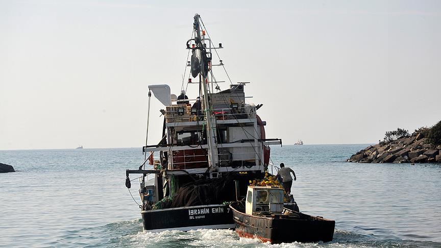 Denizlerde av yasa�� ba�l�yor