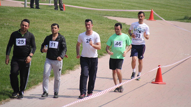 Postac�lar Kemal Sunal'� aratmad�