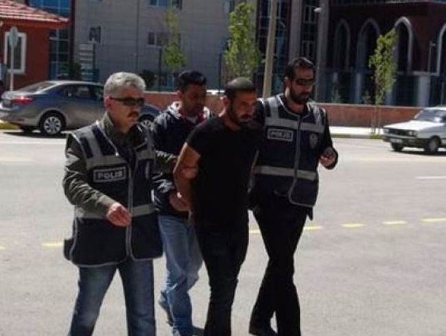 Hamile yengesini baklayan sank: Bilmiyordum