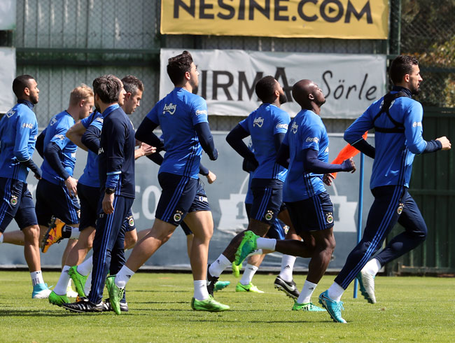 Fenerbahe'de derbi hazrlklar sryor