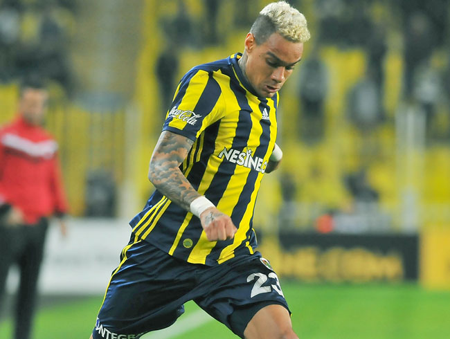 Van der Wiel'e ngilizlerden sonra talyanlar da talip oldu