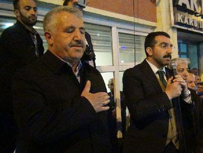 Bakan Arslan: Siz selam� sand�kta g�nderdiniz