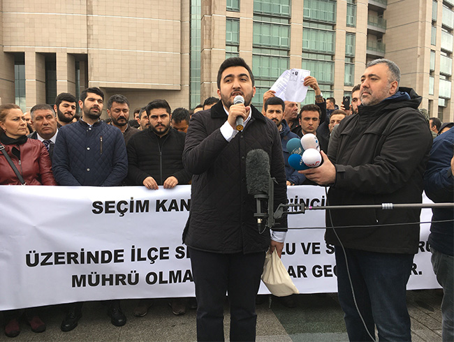 Referandum sonularna itiraz eden CHP'li grup, gerginlie neden oldu