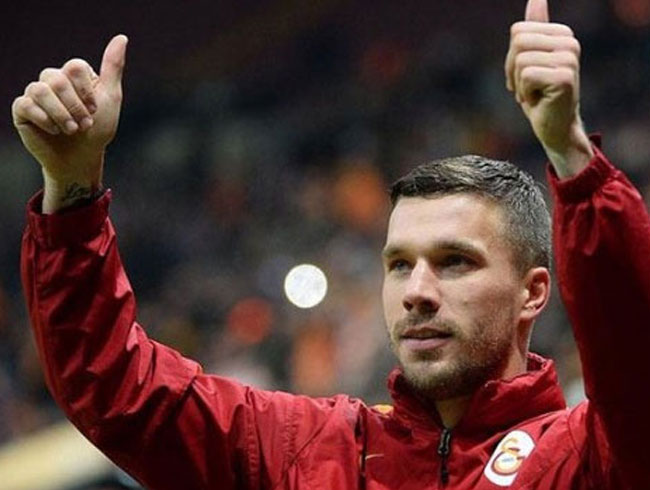 Podolski'nin derbide oynamas�na engel yok