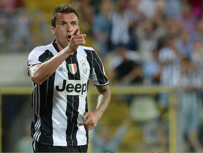 Juventus Mandzukic'in deerini 9 milyon euro olarak belirledi