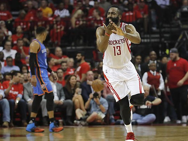 Rockets seriyi 2-0 yapt�!