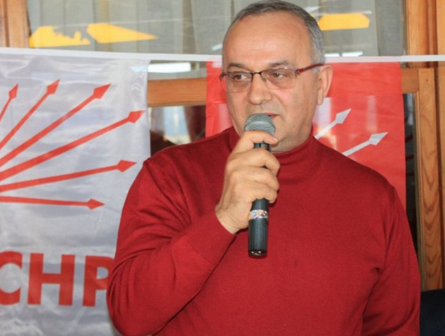 Referandumda 'Evet' oyu vereceini aklayan CHP'li ahin partiden istifa etti