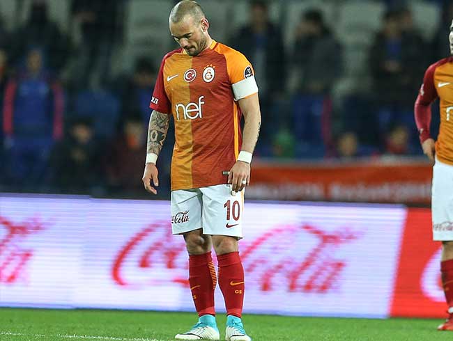 Riekerink, Sneijder'in Galatasaray'daki geleceini aklad!