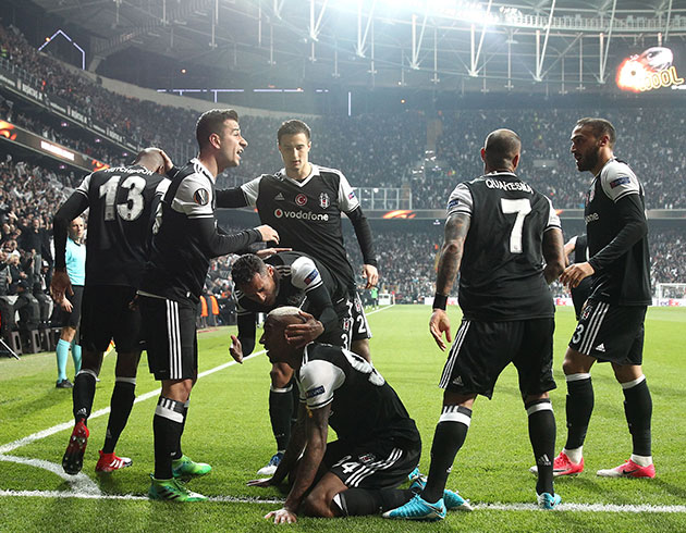 Be�ikta� d�nya devlerini geride b�rakt�