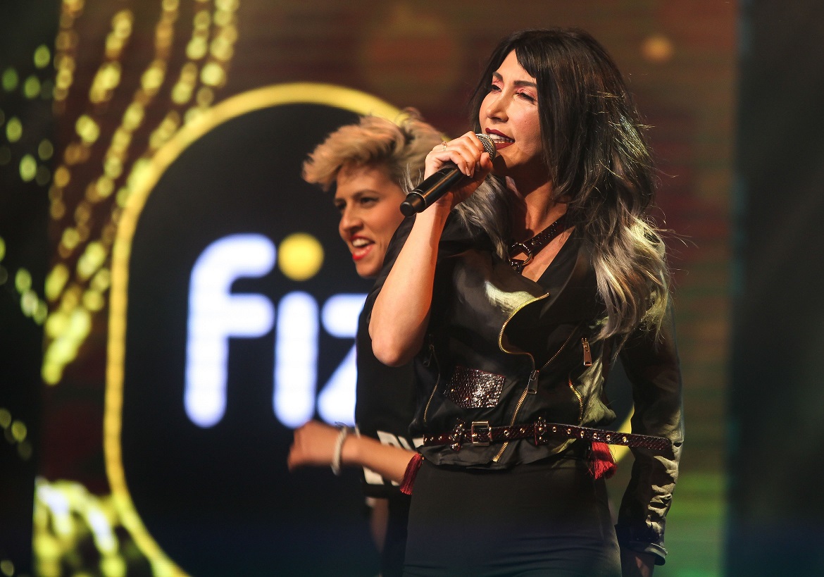 fizy 20. Liseler Aras Mzik Yarmasnda genler ark syledi duayenler dl verdi