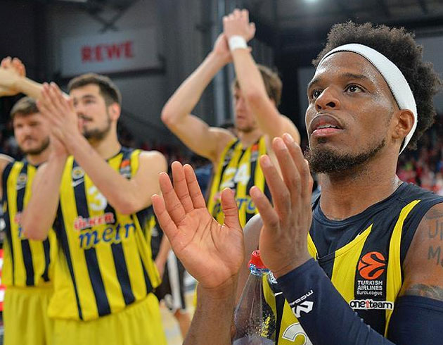 Fenerbah�e D�rtl� Final i�in sahada