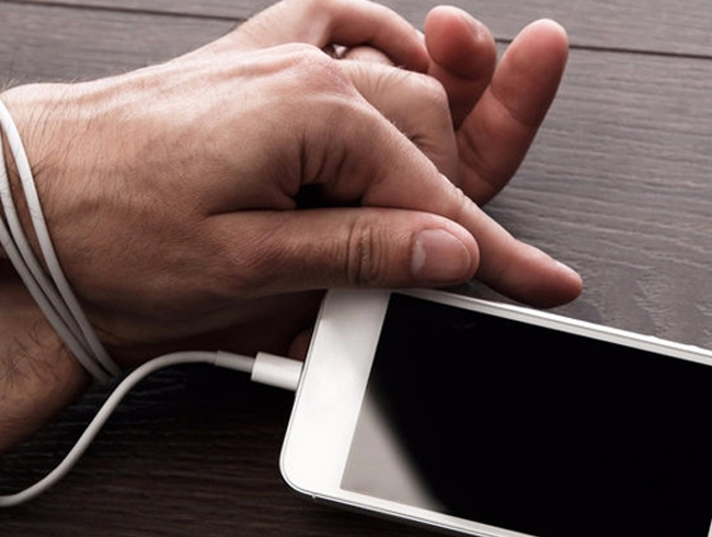 Ak�ll� telefon kullananlar dikkat!