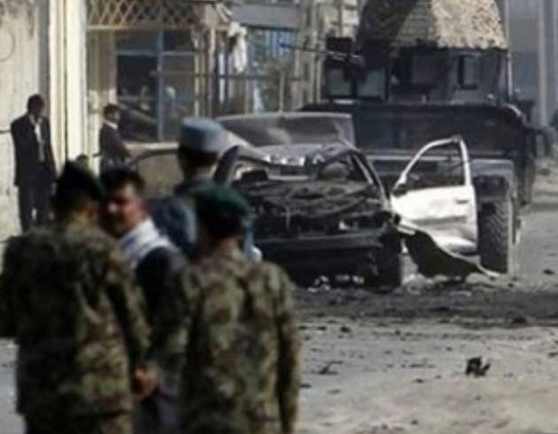 Afganistan'da bombal� sald�r�: 4 �l�