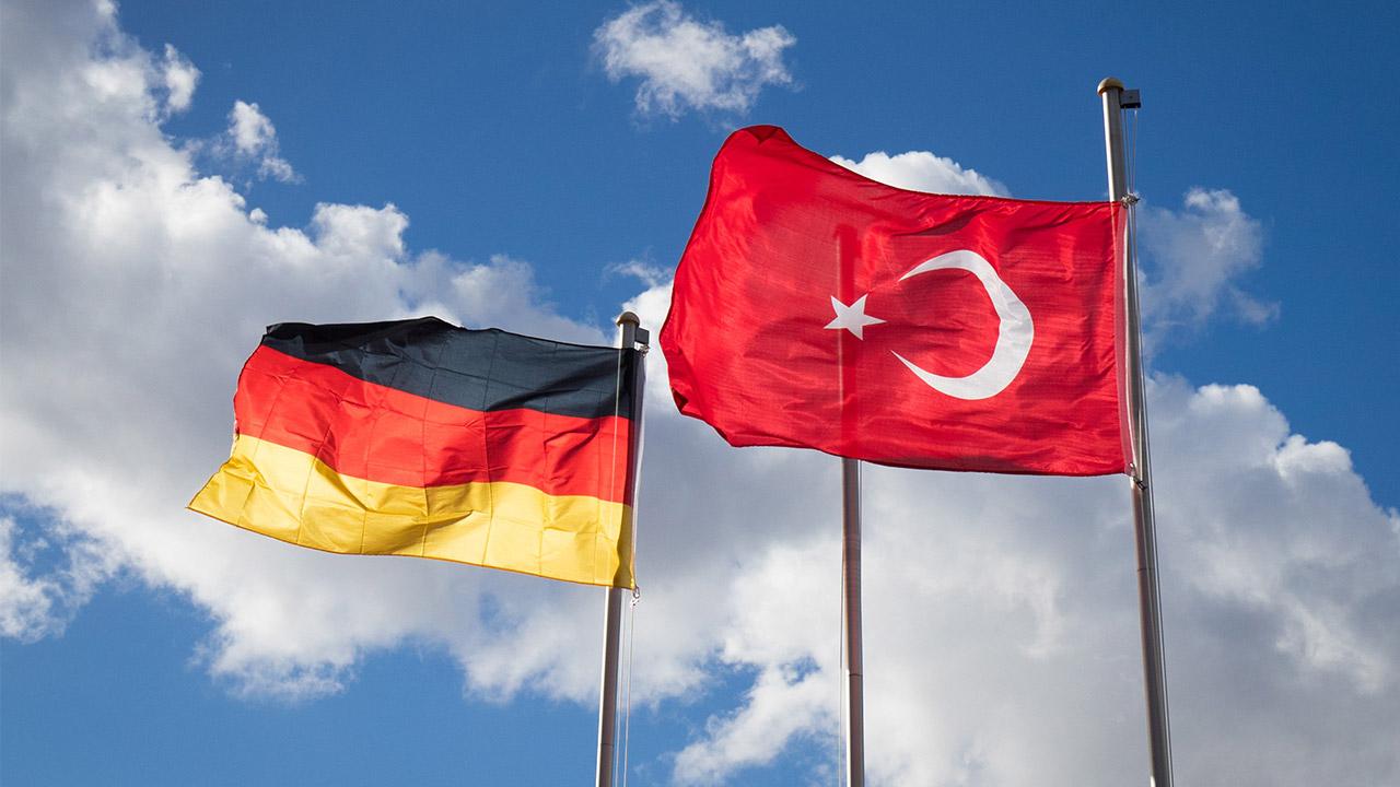 Almanya: Trkiye'yi kaybetmeyi gze alamayz