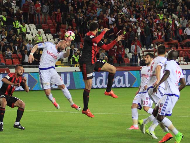 Spor Toto Sper Lig'de Gaziantepspor ile Karabkspor 0-0 berabere kald